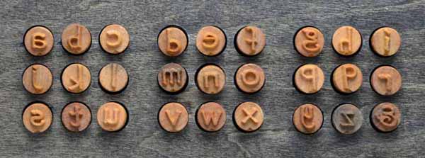 Font Set.  Prints Charming lower case.  26 letters and 1 ampersand 