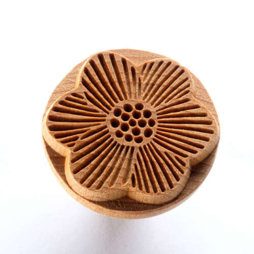 Large round (6 cm/ 12.4") Stamp. Design # 055. Flower Design. 