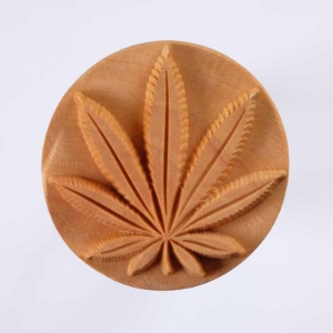 MKM Stamps4clay-Large round Hemp Leaf 