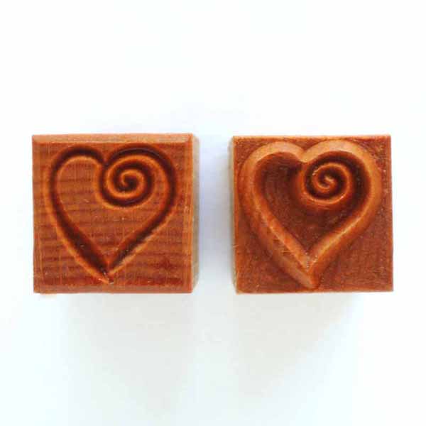 Medium Square #142. Heart with curl 