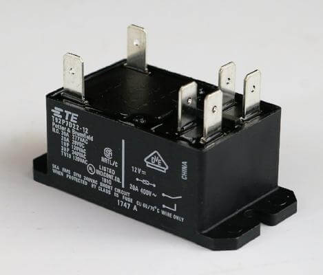 25 Amp Relay (Black Case) 